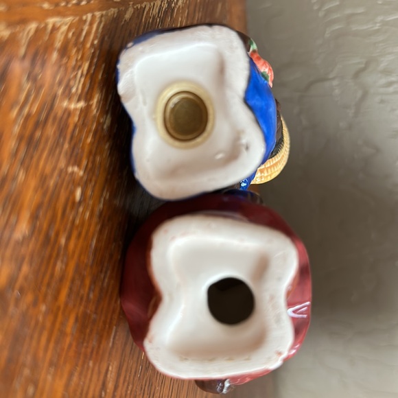 Holiday at Home salt and pepper shaker set - Picture 4 of 8